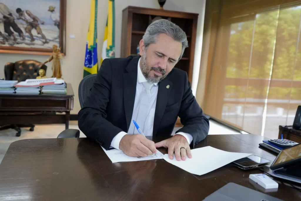Governo do Ceará lança Projeto de Braços Abertos